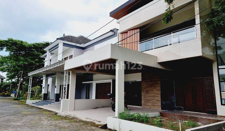 Rumah Mewah ada Private Pool 2 lantai di Grogol 2