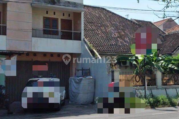 Rumah Mewah proses Finishing dengan Kolam Renang di Solo kota 1