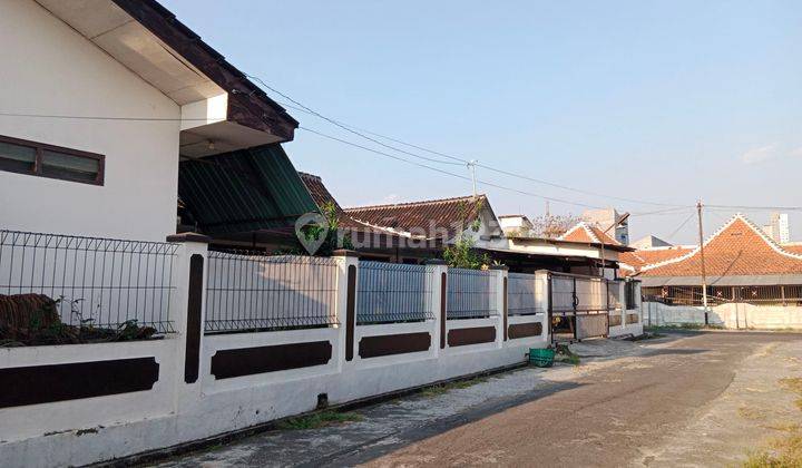 Rumah induk plus Kost-kostan dekat kampus UMS Solo 2