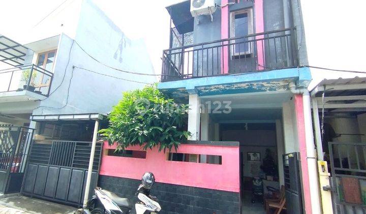 Rumah Second 1.5lt dekat ke Kampus UNS Solo 1