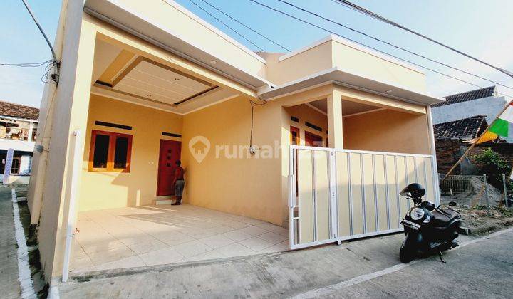 Rumah Baru Cakep Siap Huni Deket Exit Tol Klodran 1