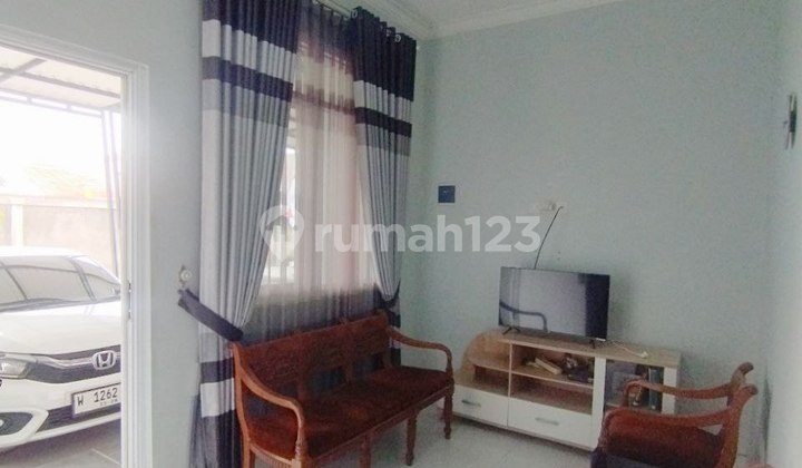 Rumah Clastur 2 Lantai Siap Hun Deket Ums 2