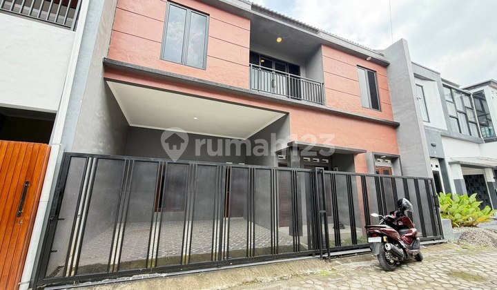 Beautiful 2-Storey Cluster House in Colomadu Near Solo