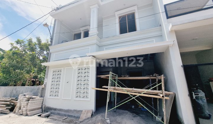 Rupah Baru Finishing Bagus 2 Lantai Dekat Ke Jallan 2