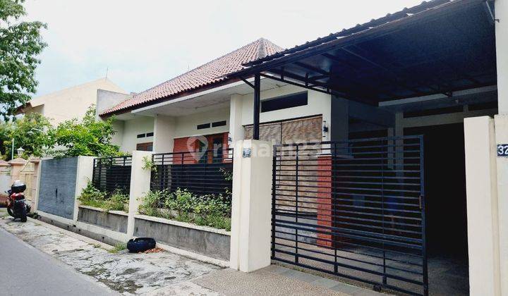 Rumah Mewah Luas Dan Nyaman Dekat Gor Manahan 2