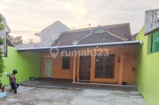 Rumah Second Strategis Dekat Mall Luwes Gentan 2