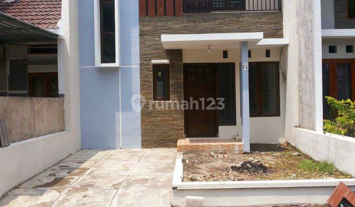 Rumah Cluster 2lantai Siap Huni Di Tasikmadu Karanganyar 1