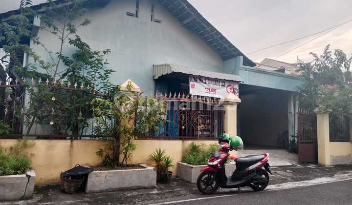 Rumah Plus Warung Usaha Dekat Tol Klodran Solo 2