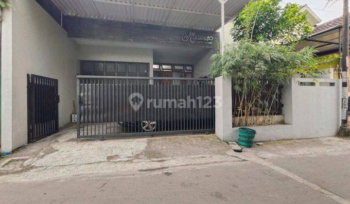 Rumah Bagus Siap Huni Dekat Exit Tol Klodran 1