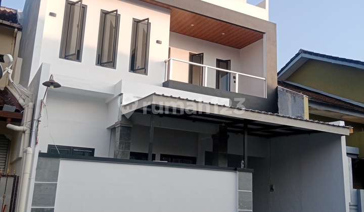 Ready-to-Occupy 2-Story Luxury House Near Jih Solo Hospital 2