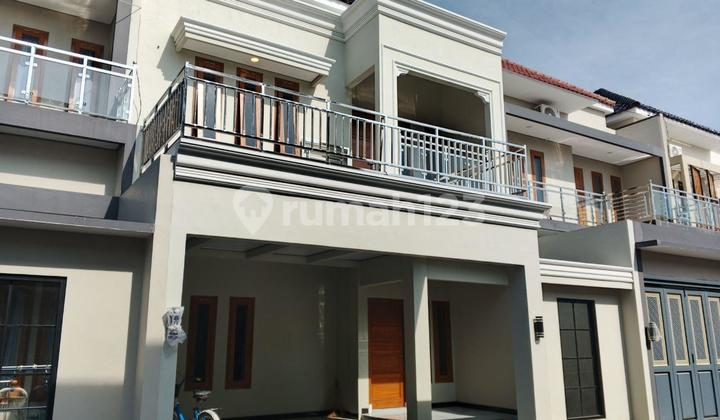 Rumah Mewah Baru 2Lt Deket ke Rs Dr Oen Solo Baru Rumah Mewah Baru 2Lt Deket ke Rs Dr Oen Solo Baru