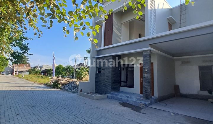 Rumah Mewah 2 Lantai Gress Deket Area Gentan