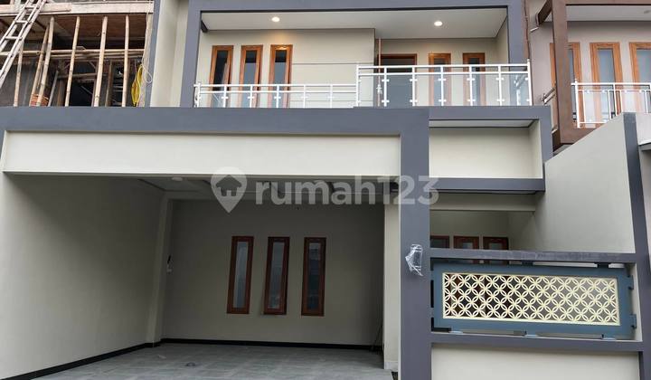 Rumah Mewah 2 Lantai Semi Furnish Di Solobaru