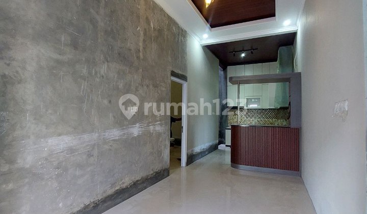 Rumah Mewah Hook 2 Lantai Dekat Kampus Ums 2