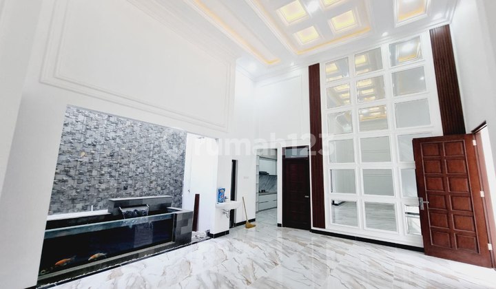 Rumah Mewah Baru American Classic di Gentan 2