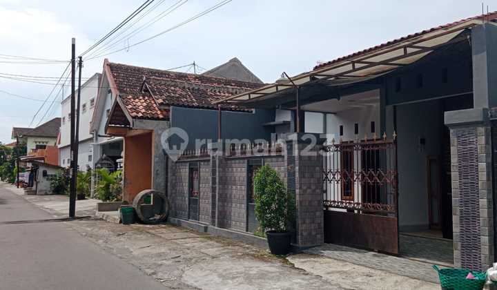 Rumah Bagus Terawat Dekat Ke Solo Baru Mall 2