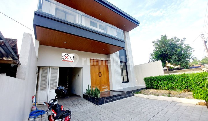 Rumah Mewah Siap Huni Dekat Mall Solo Square 2