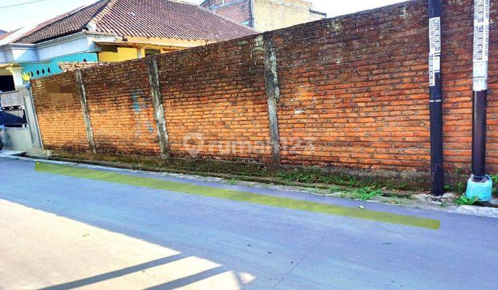 Tanah perkarangan siap bangun dekat ke tol Colomadu 2