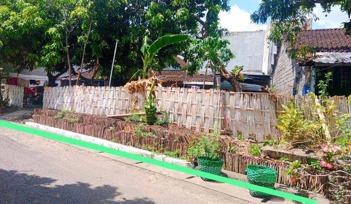 Tanah Perkarangan Bonus Bangunan Dekat Stadion Manahan 1