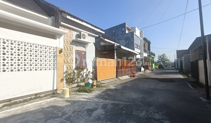 Nice New House Ready to Live In Near Campus 2