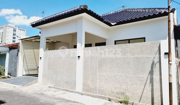 Rumah Mewah Baru Nyaman Dekat Rs Jih Solo