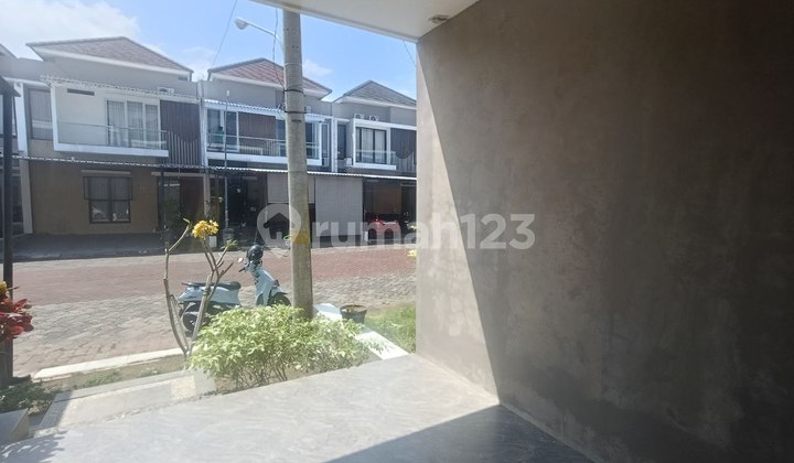 Nice 2-Story Cluster House In Gentan Mangesti