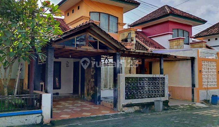 Rumah Cluster One Gate System Di Colomadu 1