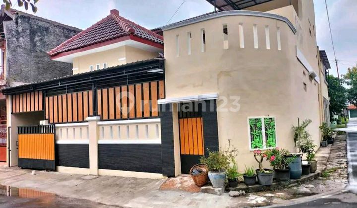 Rumah Hiok Bagus Siap Huni Dekat ke Badara Solon