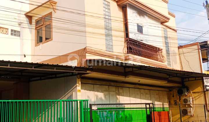 Strategic 3-Storey Commercial Space Near Manahan Stadium Solo Strategic 3-Storey Commercial Space Near Manahan Stadium Solo