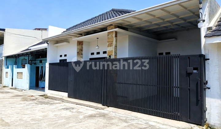 Rumah Bagus Siap Huni Dekat Karanganyar Kota Rumah Bagus Siap Huni Dekat Karanganyar Kota