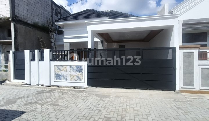 Rumah Baru Bagus Siap Buni Dekat ke Jl.mangesti Raya Rumah Baru Bagus Siap Buni Dekat ke Jl.mangesti Raya