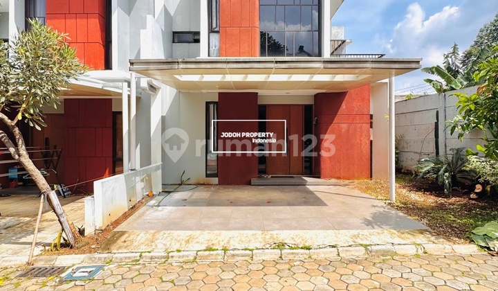 Selling Cheap House in Cirendeu Area Near MRT Lebak Bulus