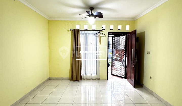 Dikontrakan Rumah di Wilayah Cirendeu Dekat MRT Lebak Bulus 2