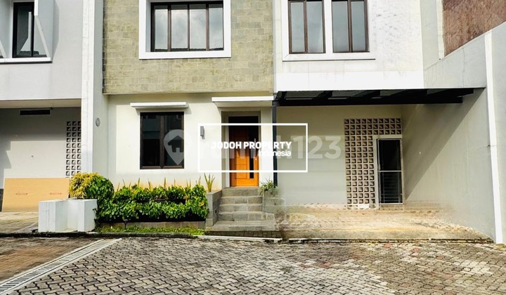 Jual Rumah Primary di Cirendeu Dekat MRT Lebak Bulus Lokasi Strategis