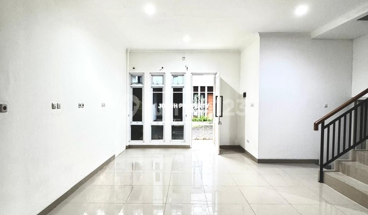 Jual Rumah Secondary di Wilayah Cirendeu Dekat MRT Lebak Bulus 2
