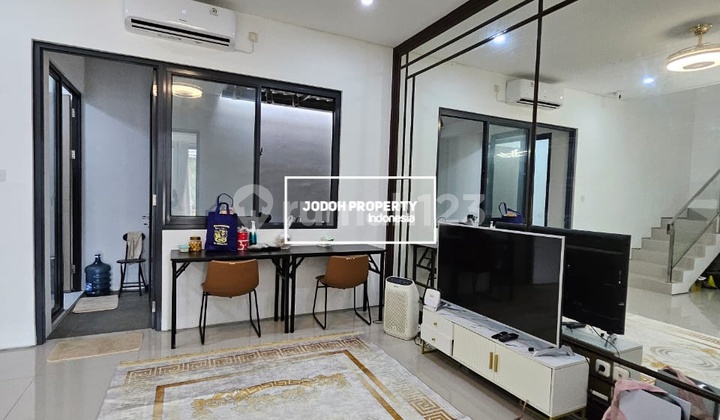 Selling Fully Furnished House in Cluster Area, Sawangan, Strategic Location. 2