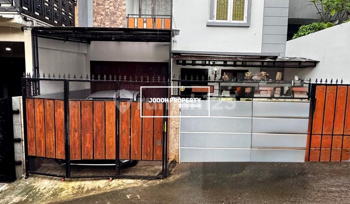 Dikontrakan Rumah di Wilayah Cirendeu Dekat MRT Lebak Bulus Dikontrakan Rumah di Wilayah Cirendeu Dekat MRT Lebak Bulus