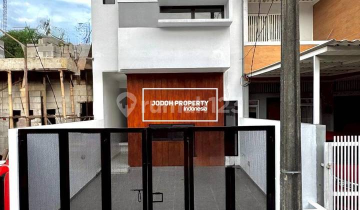 Jual Rumah Baru Diwilayah Cirendeu Dekat MRT Lebak Bulus Jual Rumah Baru Diwilayah Cirendeu Dekat MRT Lebak Bulus