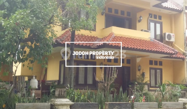 For Rent Semi-furnished House Hook Position in Cirendeu Near MRT Lebak Bulus