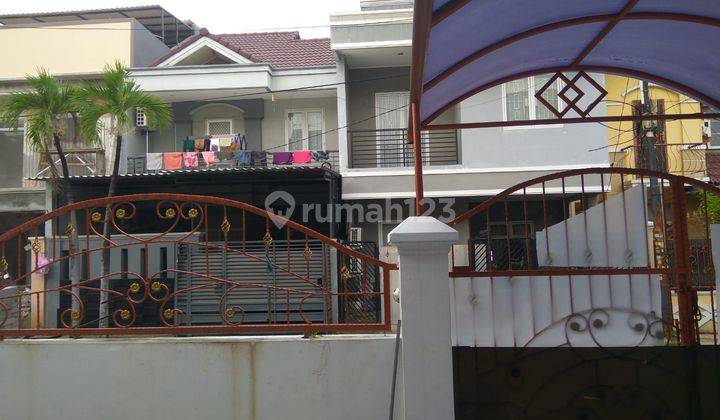 Rumah di Taman Palem Lestari 2 Lantai SHM Bagus Timur 2