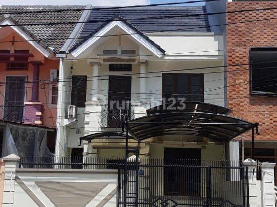 Rumah Kontrakan 2 Lantai Shm Sudah Renovasi Utara 1