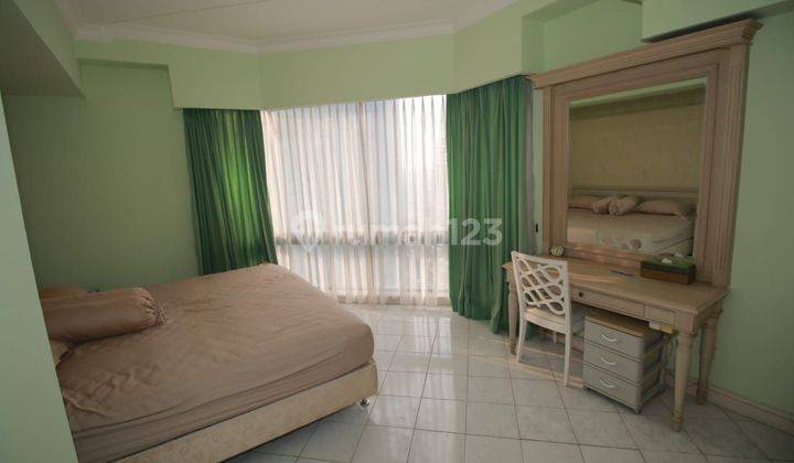 Dijual cepat apartemen Taman anggrek  2 Kamar Tidur Bagus Semi Furnished 2