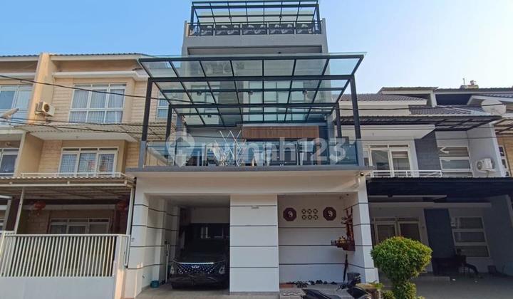 For Sale BUBB nice minimalist house size 7 located near the popular Taman Surya 5 market, West Jakarta 2