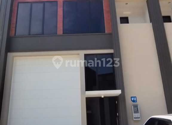 Dijual Gudang siap pakai luas 180 bizzpark pik 