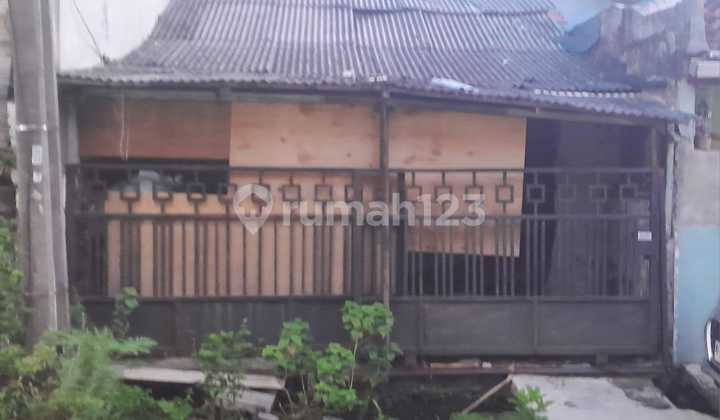 Dijual Rumah Tua Hitung Tanah Cendrawasih Cengkareng Barat Luas 54 M..Shm 1