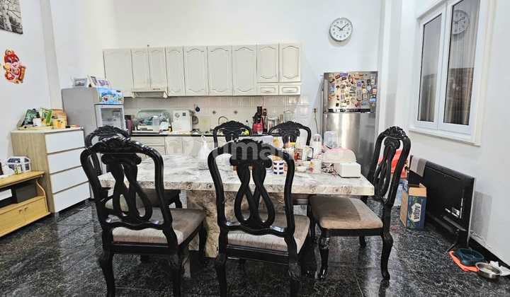 Dijual Rumah Taman Surya Turun Harga Luas 180 SHM Jakarta Barat 2