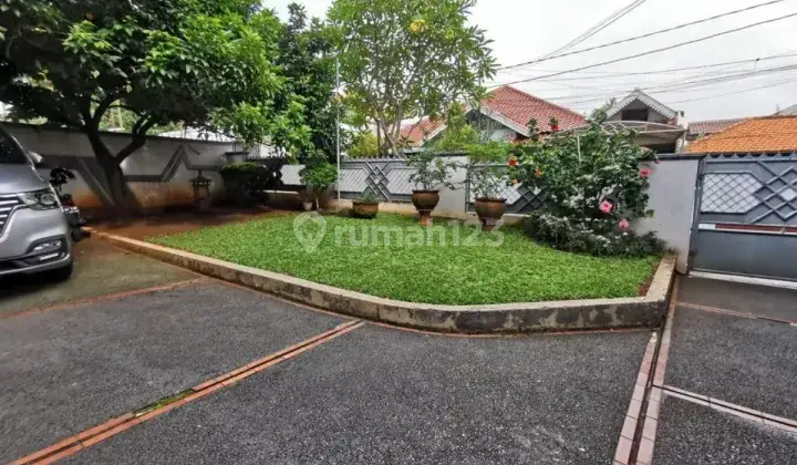 Rumah Petukangan Utara 2