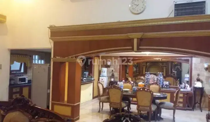 Rumah Mewah di Kelapa Gading Jakarta Lokasi Strategis 2