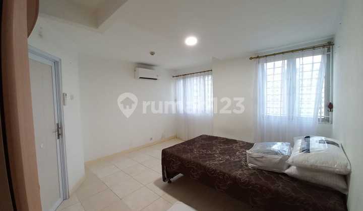 Apartment The Springlake 1 BR Bagus Furnished Apartment The Springlake 1 BR Bagus Furnished