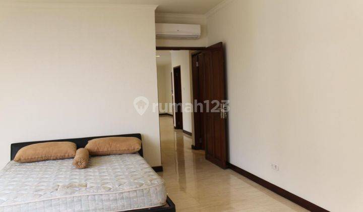 Apartemen Midtown 2 BR Semi Furnished Bagus 2